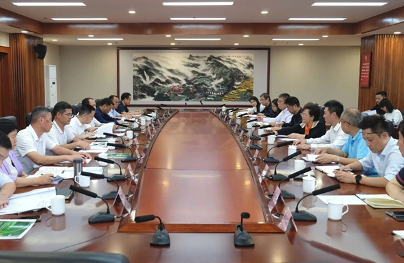 提升履職能力、助力綠美廣東，“送百門(mén)環(huán)保治理培訓(xùn)課到百縣千鎮(zhèn)”首站啟動(dòng)